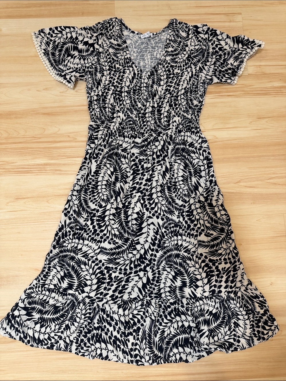 Luxology dress, black and white, medium, midi dress